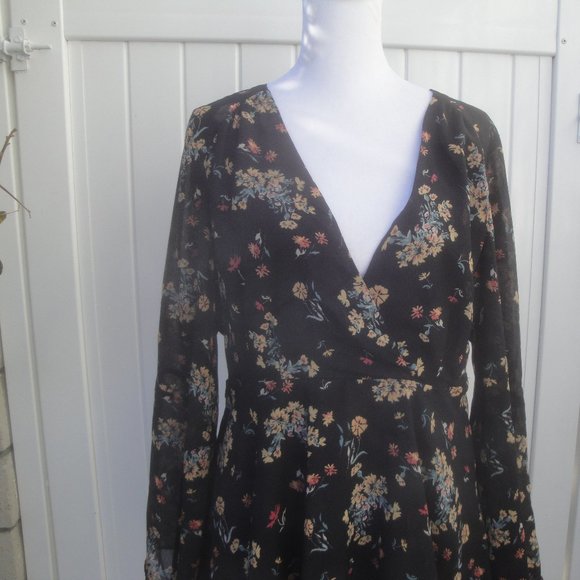 Free People Dress “Lilou” Black Floral Flirty Bohemian Boho Dress Size Large - Picture 4 of 8